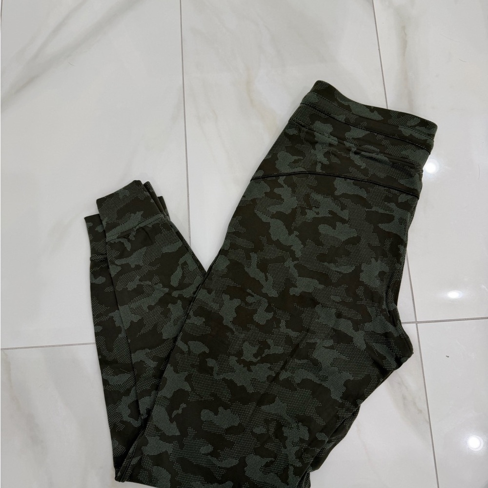 Lululemon Women Camouflage Leggings